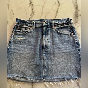 Jean skirt faded wash blue S-28/6 Gap . New no tags